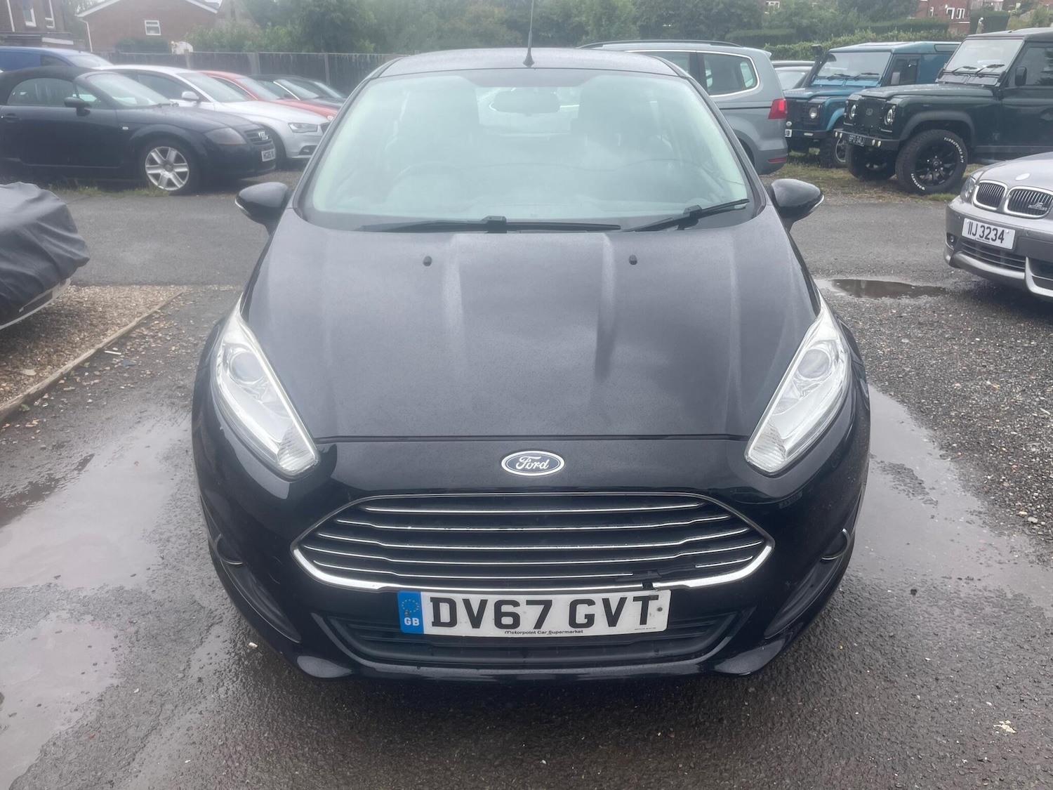 Used Ford Fiesta 2017 for sale - 76988961: Photo 2