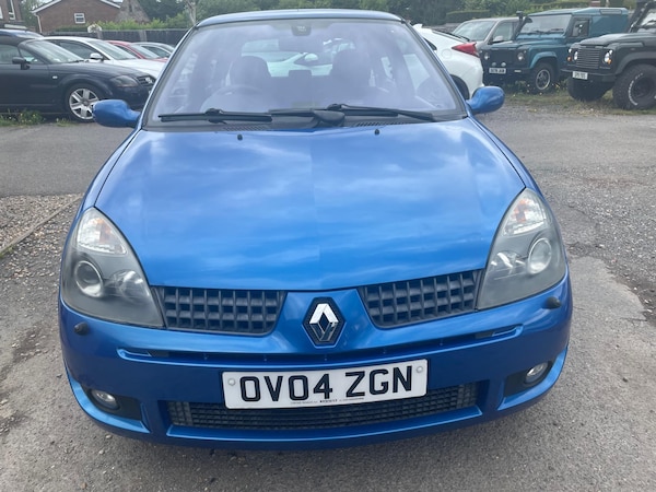 Used Renault Clio 2004 for sale - 74768233: Photo 2