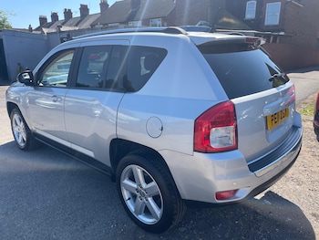 Used Jeep Compass 2011 for sale - 78361843: Photo