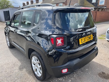 Used Jeep Renegade 2017 for sale - 78232069: Photo