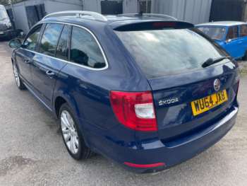Used Skoda Superb 2014 for sale - 72861555: Photo