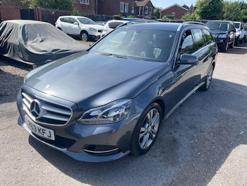 Used Mercedes-Benz E Class 2013 for sale - 79121499: Photo