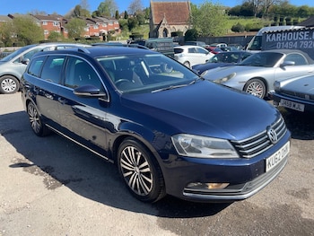 Volkswagen - Passat