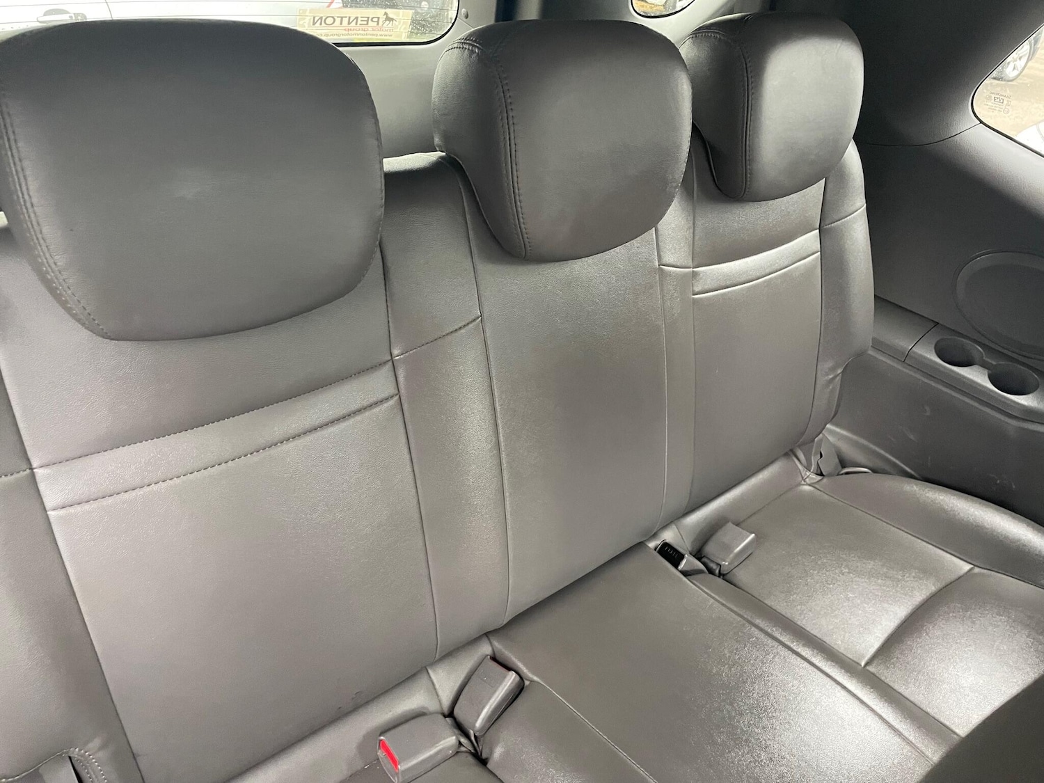 Used Ssangyong Turismo 2015 for sale - 78058105: Photo 10