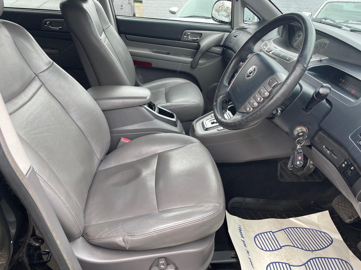 Used Ssangyong Turismo 2015 for sale - 78058105: Photo 8