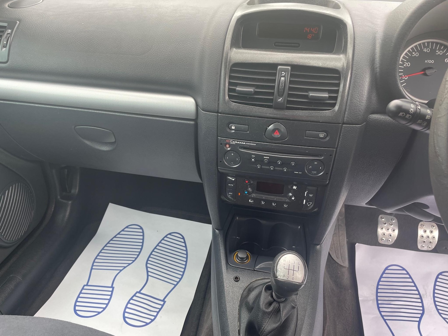 Used Renault Clio 2004 for sale - 76839524: Photo 9