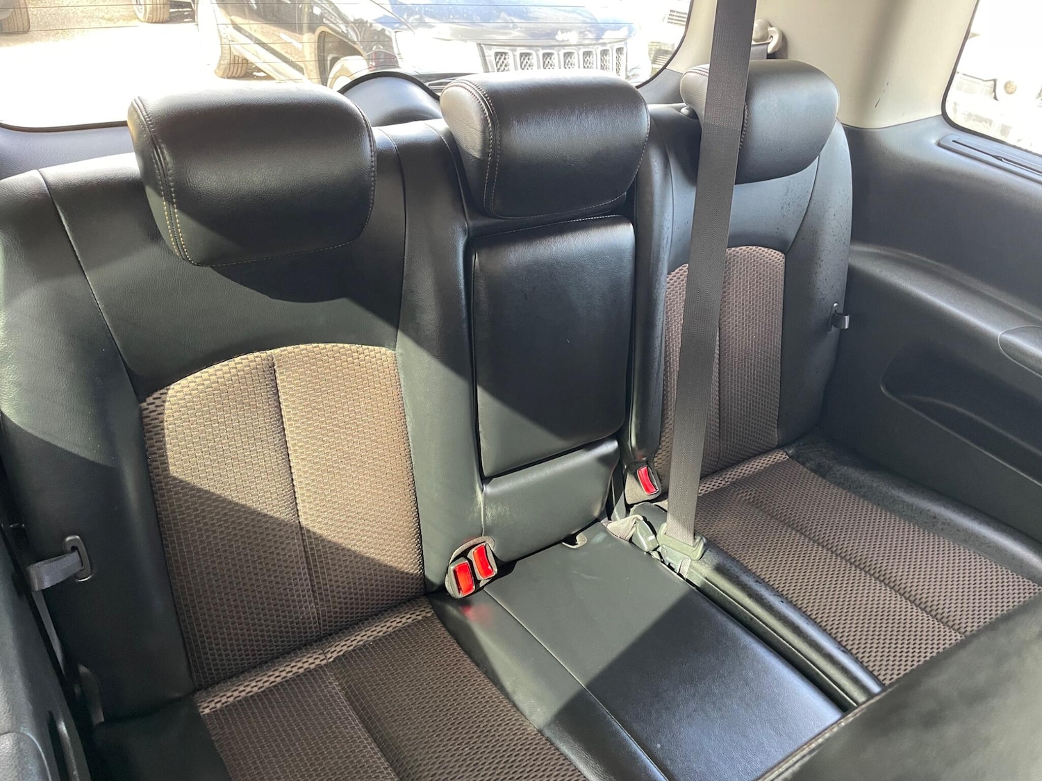 Used Nissan Elgrand for sale - 78214442: Photo 11