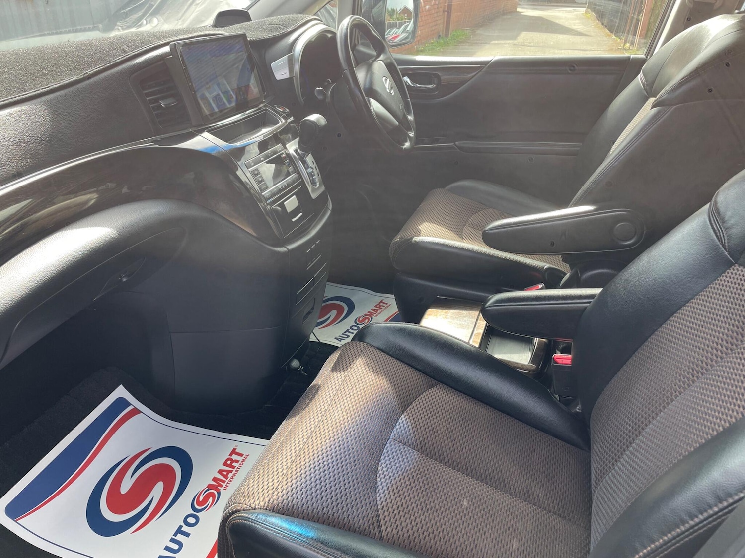 Used Nissan Elgrand for sale - 78214442: Photo 12