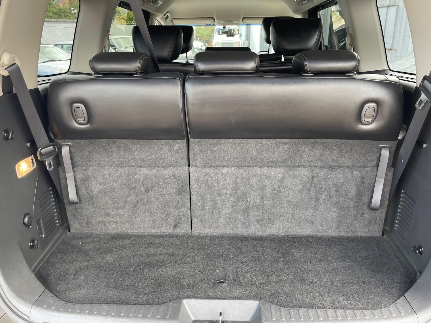 Used Nissan Elgrand for sale - 78214442: Photo 16