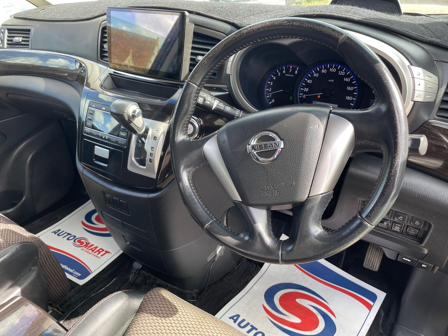 Used Nissan Elgrand for sale - 78214442: Photo 7