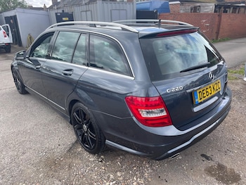 Used Mercedes-Benz C Class 2013 for sale - 78276661: Photo