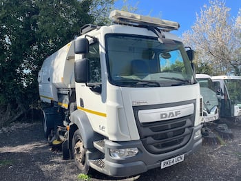 DAF LF feature image