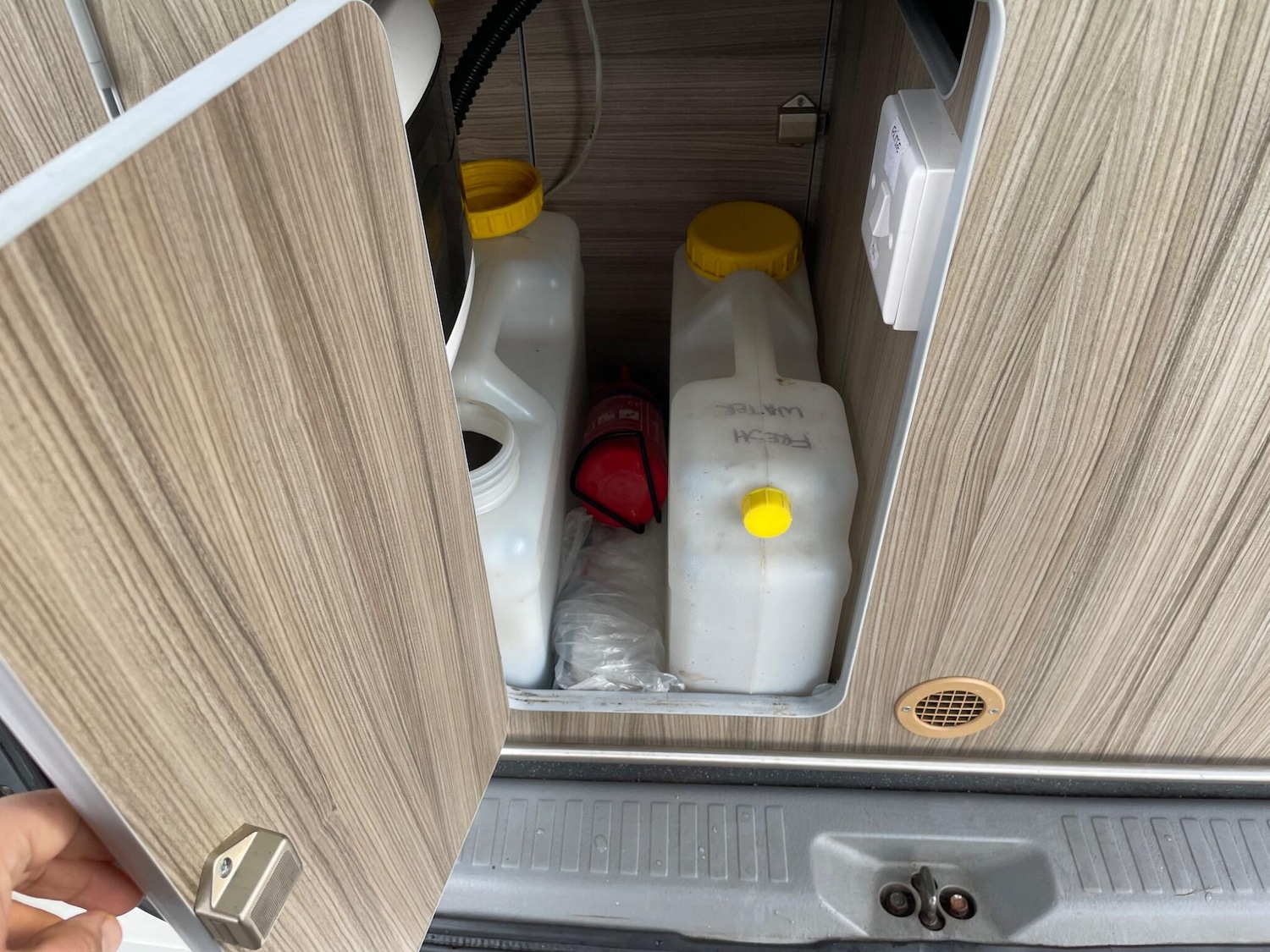 Used Mazda Bongo for sale - 77305612: Photo 18