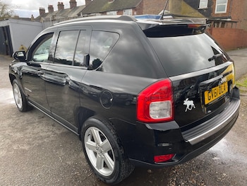 Used Jeep Compass 2011 for sale - 78601949: Photo