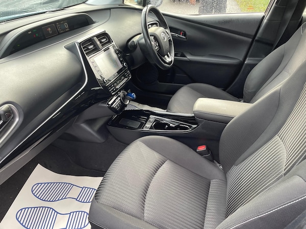 Used Toyota Prius 2020 for sale - 76337682: Photo 4