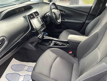 Used Toyota Prius 2020 for sale - 76337682: Photo