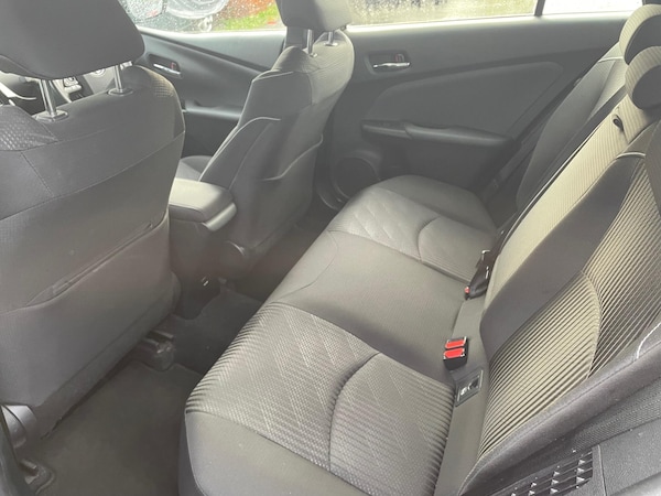 Used Toyota Prius 2020 for sale - 76337682: Photo 6