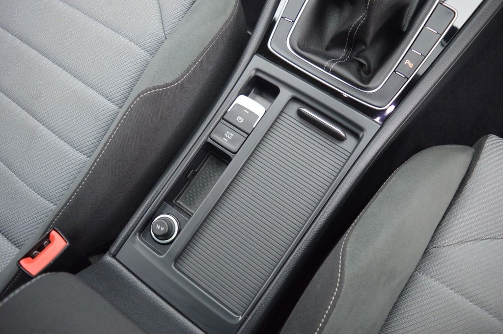 Used Volkswagen Golf 2016 for sale - 76660194: Photo 39