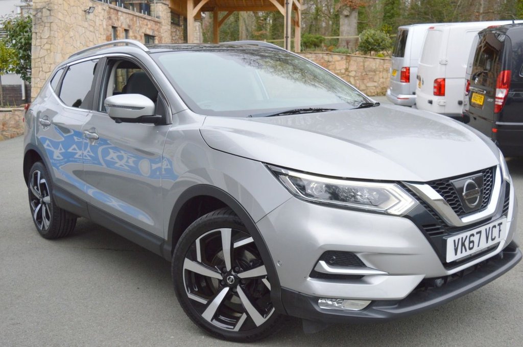 Used Nissan Qashqai 2017 for sale - 77593733: Photo 2