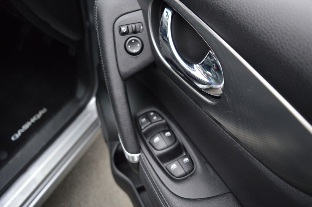 Used Nissan Qashqai 2017 for sale - 77593733: Photo 25
