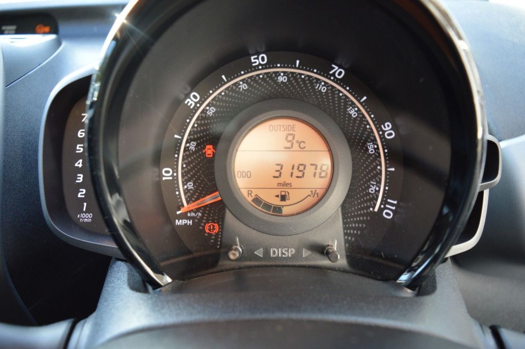 Used Toyota AYGO 2019 for sale - 76900566: Photo 17