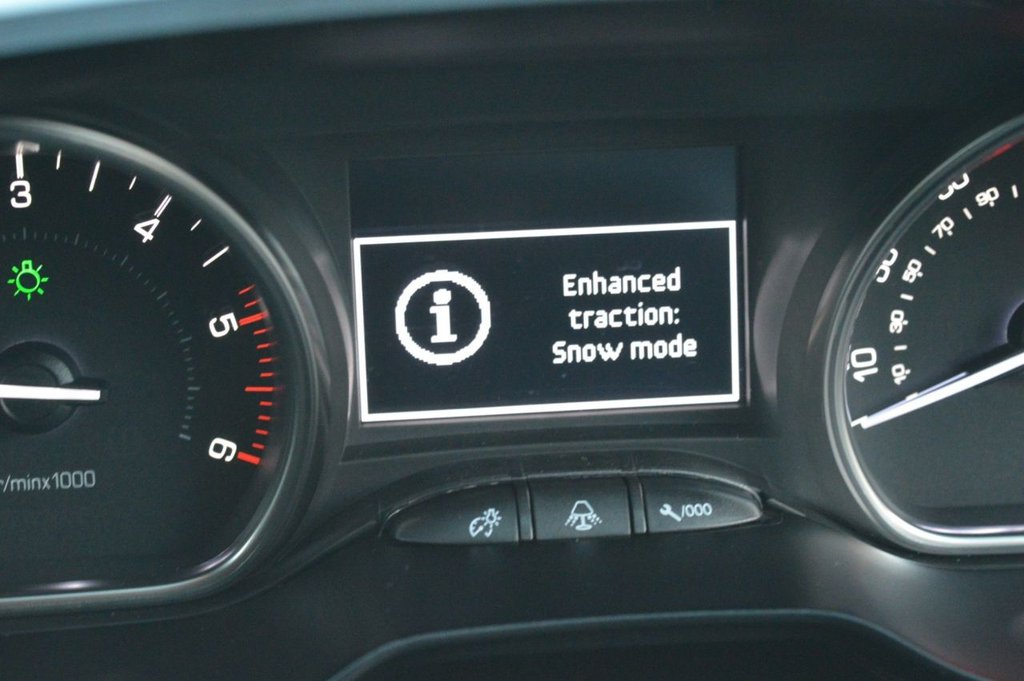 Used Peugeot 2008 2016 for sale - 76665496: Photo 37