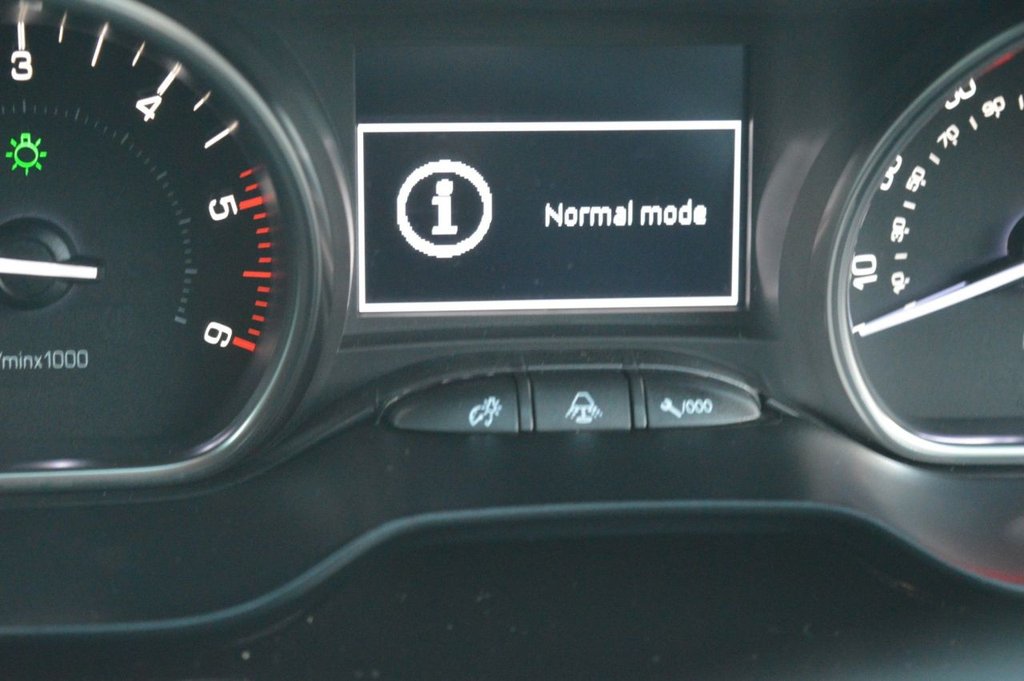 Used Peugeot 2008 2016 for sale - 76665496: Photo 40