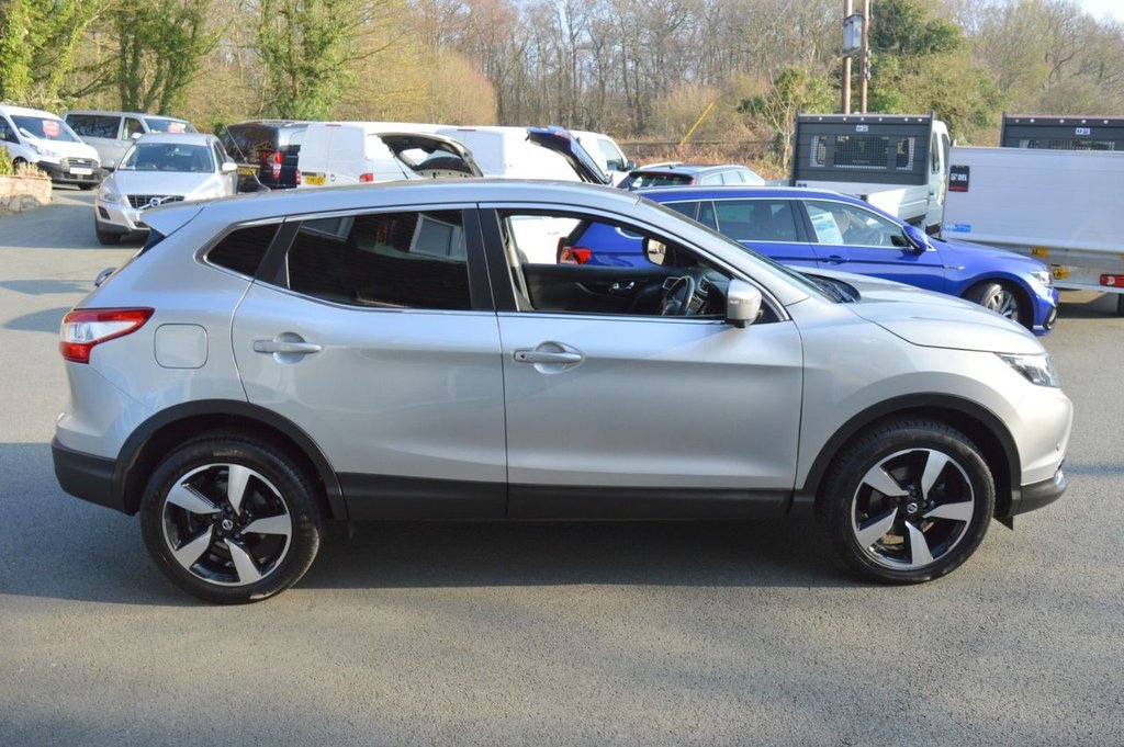 Used Nissan Qashqai 2016 for sale - 77976462: Photo 12