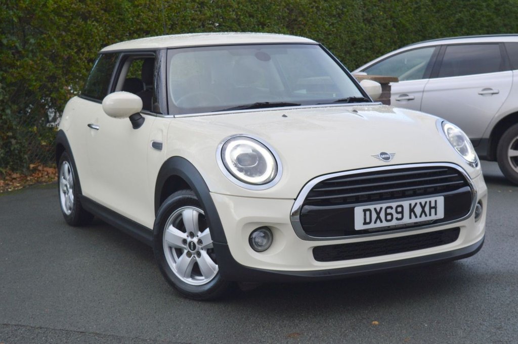 Used MINI Hatch 2019 for sale - 76740444: Photo 1