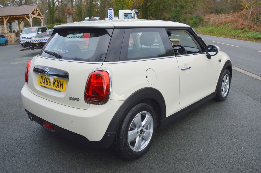 Used MINI Hatch 2019 for sale - 76740444: Photo 10