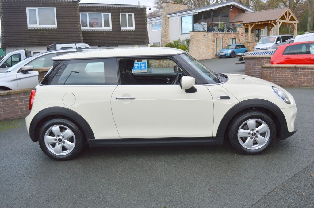 Used MINI Hatch 2019 for sale - 76740444: Photo 11