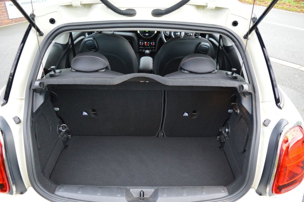 Used MINI Hatch 2019 for sale - 76740444: Photo 20