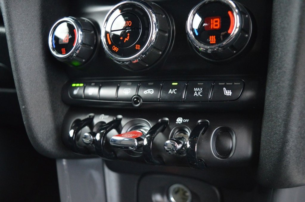 Used MINI Hatch 2019 for sale - 76740444: Photo 31