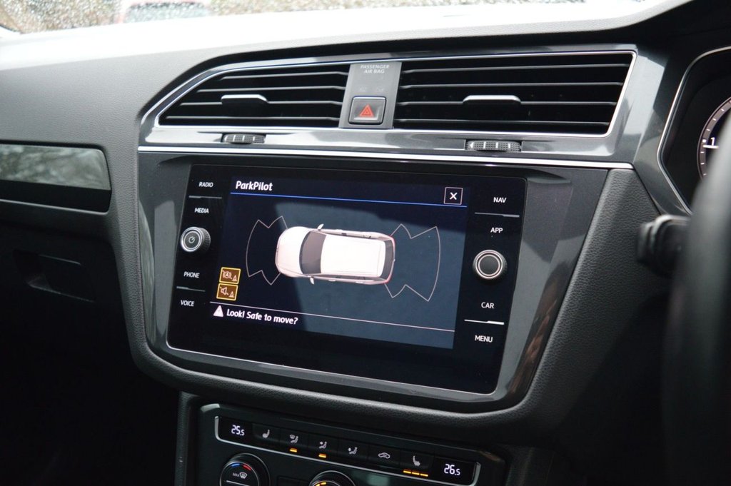 Used Volkswagen Tiguan 2017 for sale - 76655298: Photo 11