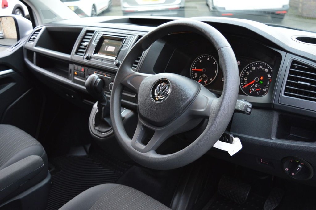 Used Volkswagen Transporter Shuttle 2026 for sale - 77341273: Photo 32