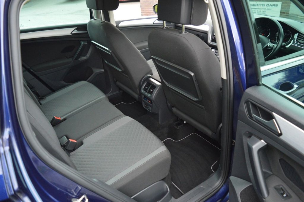 Used Volkswagen Tiguan 2018 for sale - 76655300: Photo 20