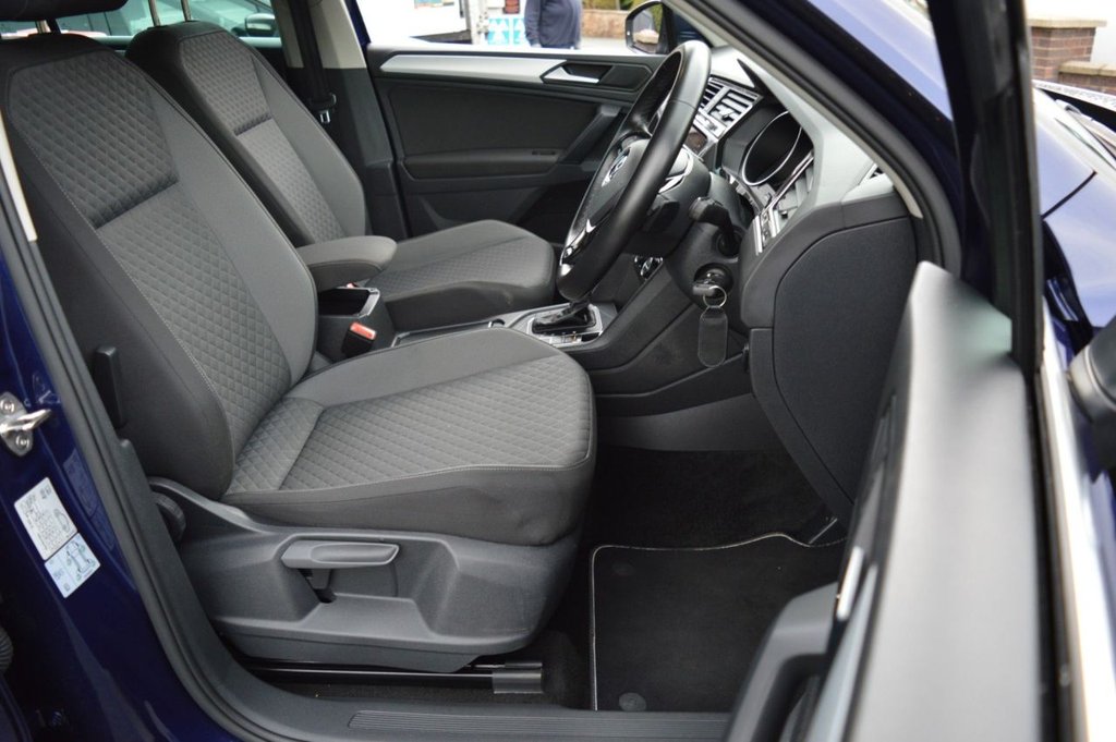 Used Volkswagen Tiguan 2018 for sale - 76655300: Photo 22