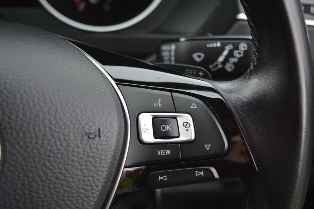 Used Volkswagen Tiguan 2018 for sale - 76655300: Photo 42