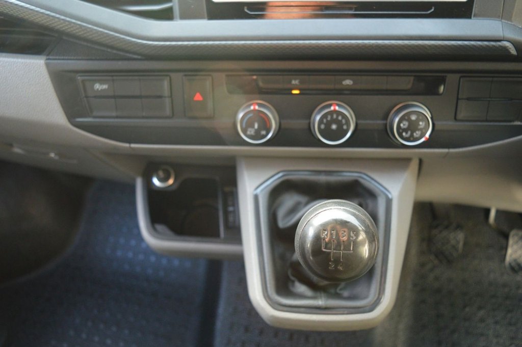 Used Volkswagen Transporter 2021 for sale - 76883209: Photo 31