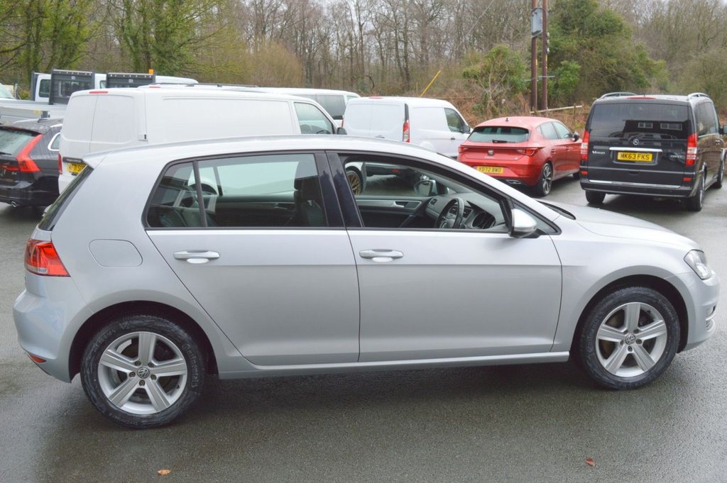 Used Volkswagen Golf 2016 for sale - 77780008: Photo 10