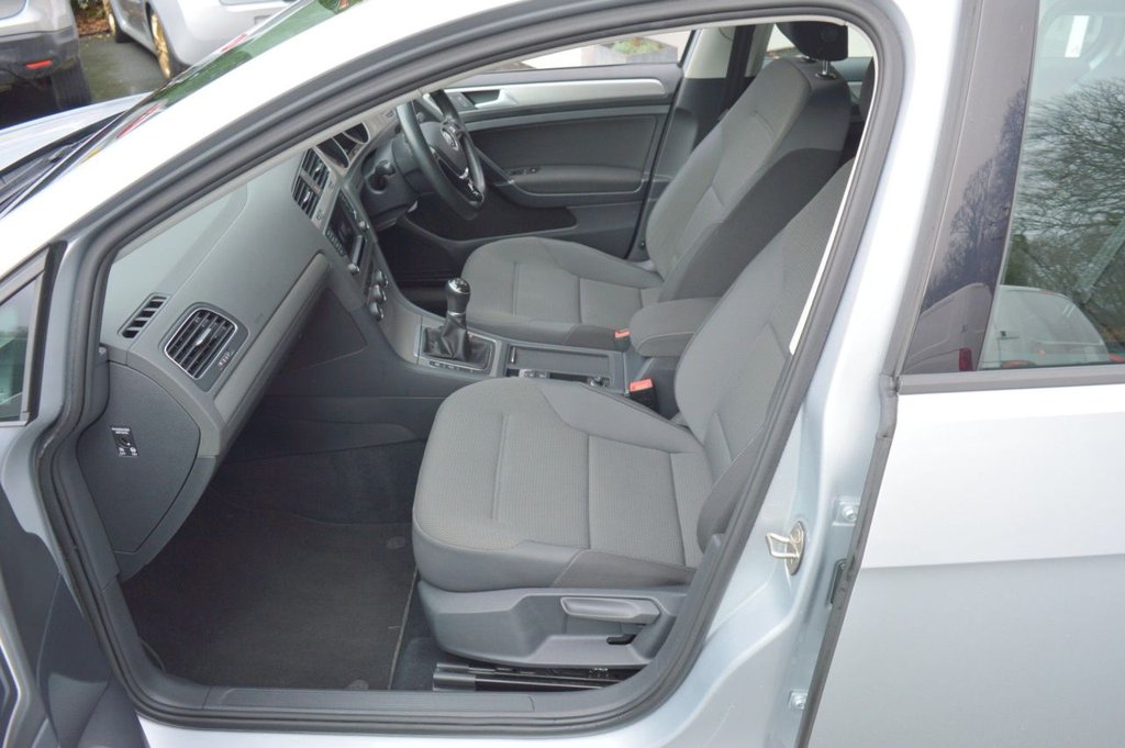 Used Volkswagen Golf 2016 for sale - 77780008: Photo 15