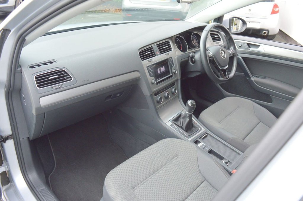 Used Volkswagen Golf 2016 for sale - 77780008: Photo 16