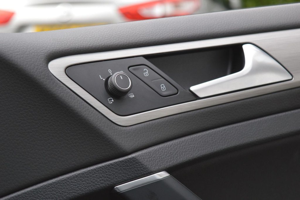 Used Volkswagen Golf 2016 for sale - 77780008: Photo 26