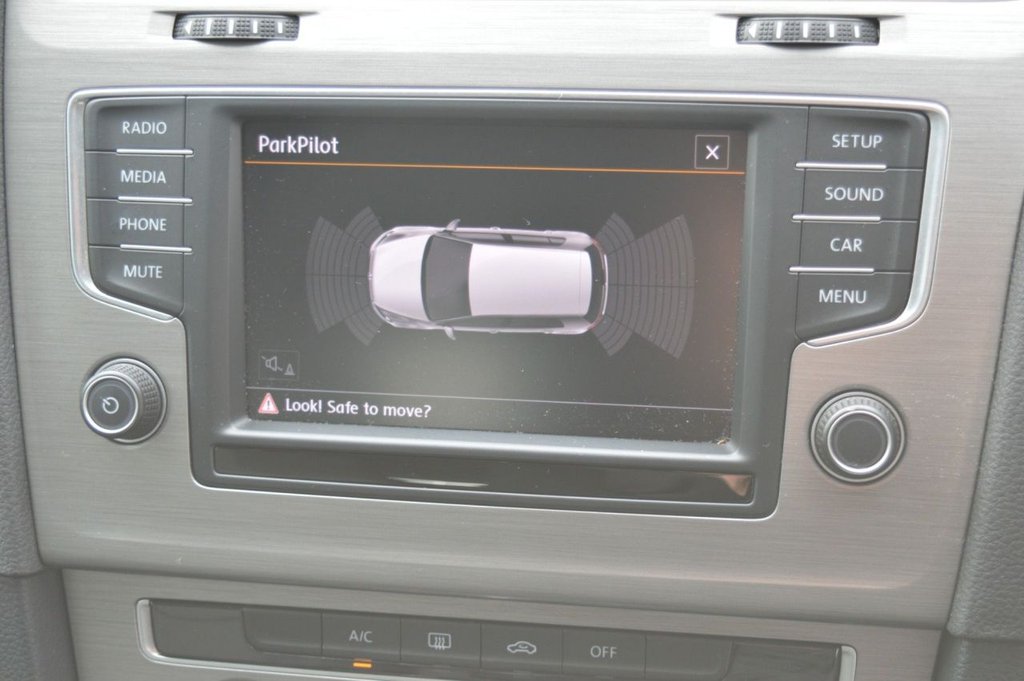 Used Volkswagen Golf 2016 for sale - 77780008: Photo 32