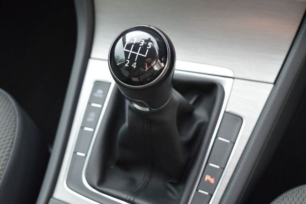 Used Volkswagen Golf 2016 for sale - 77780008: Photo 36