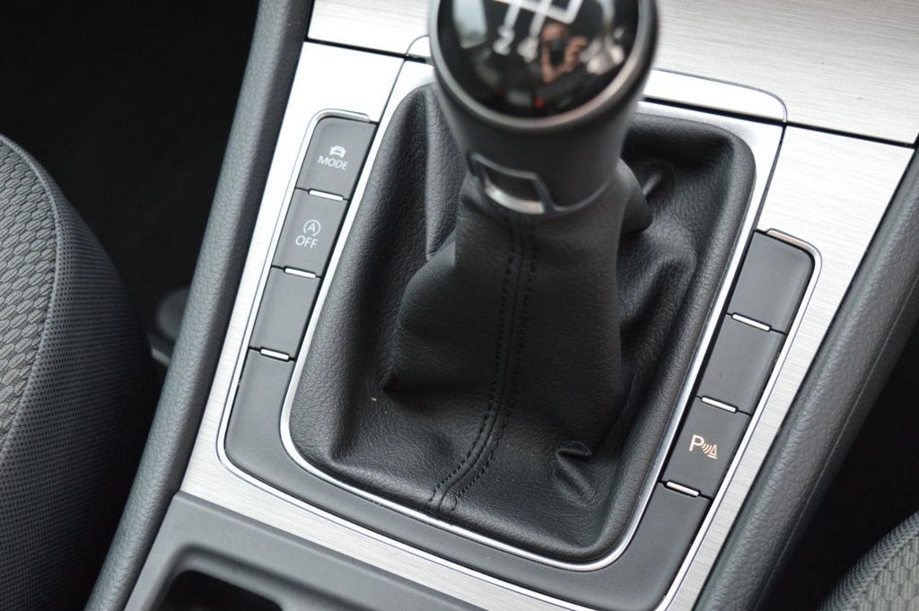 Used Volkswagen Golf 2016 for sale - 77780008: Photo 37