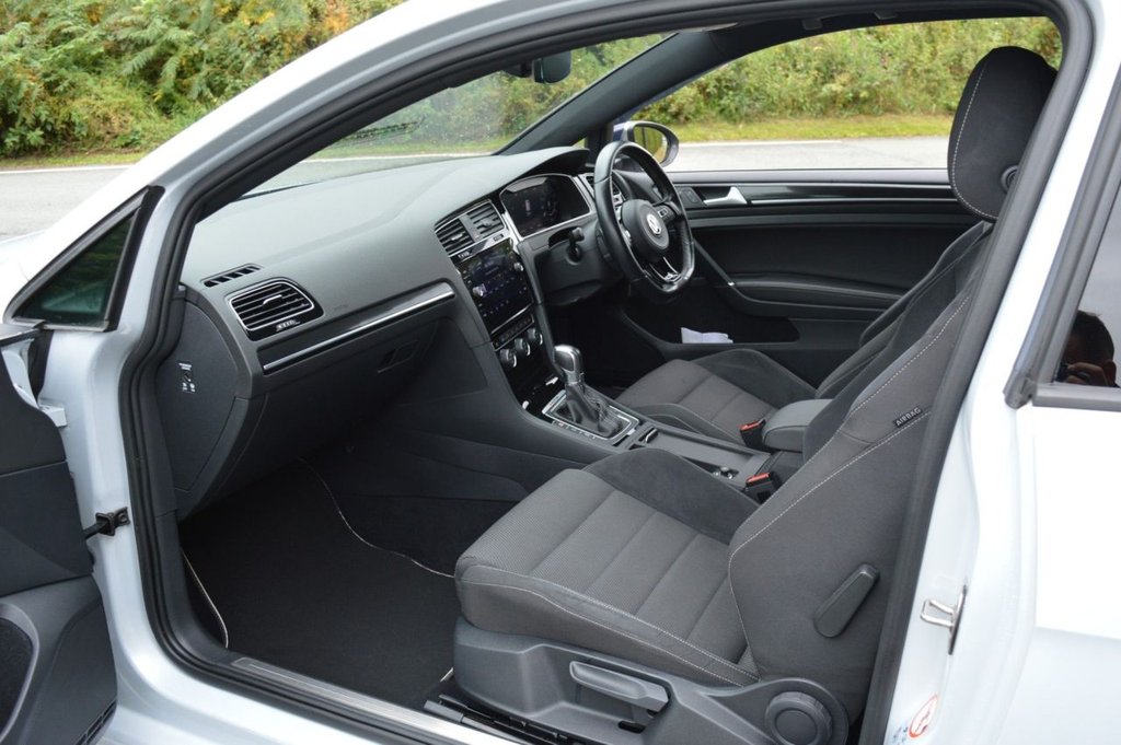 Used Volkswagen Golf 2018 for sale - 76660191: Photo 18