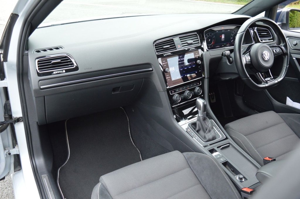 Used Volkswagen Golf 2018 for sale - 76660191: Photo 19