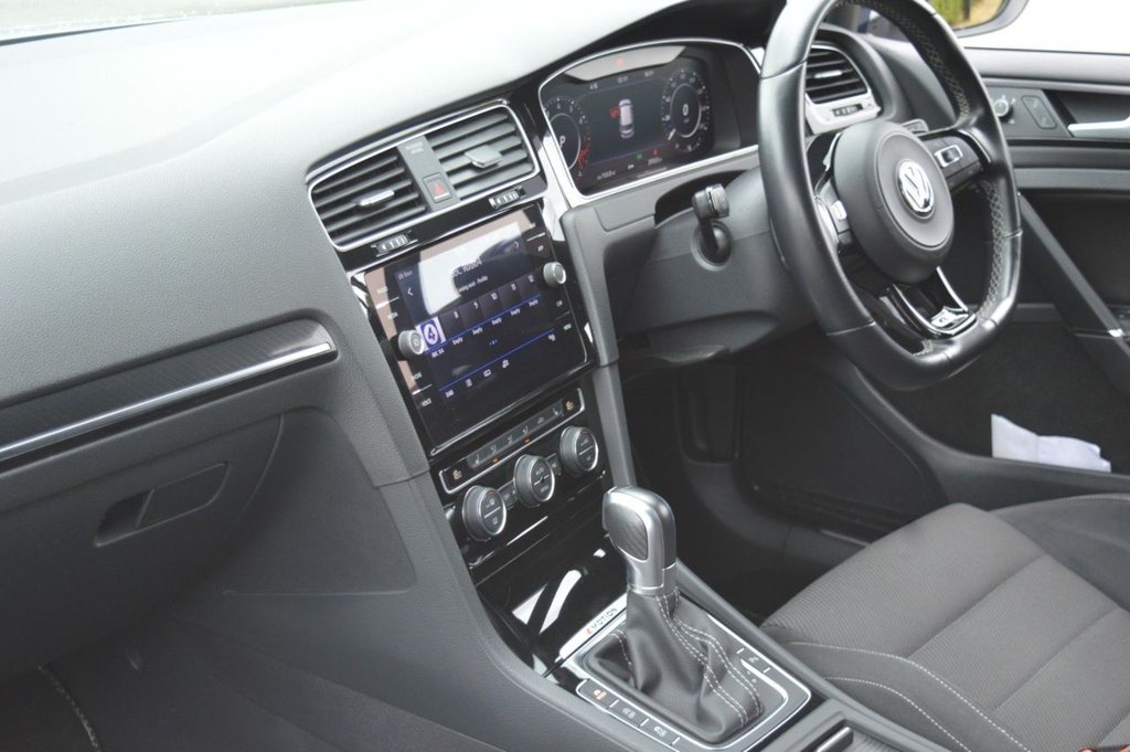 Used Volkswagen Golf 2018 for sale - 76660191: Photo 20