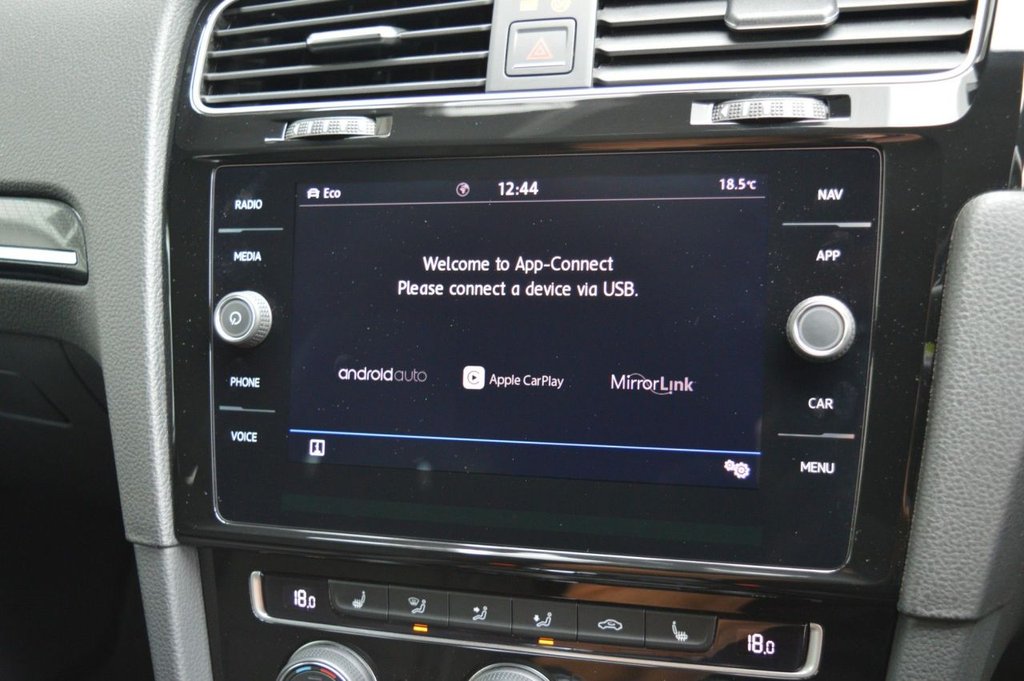 Used Volkswagen Golf 2018 for sale - 76660191: Photo 24